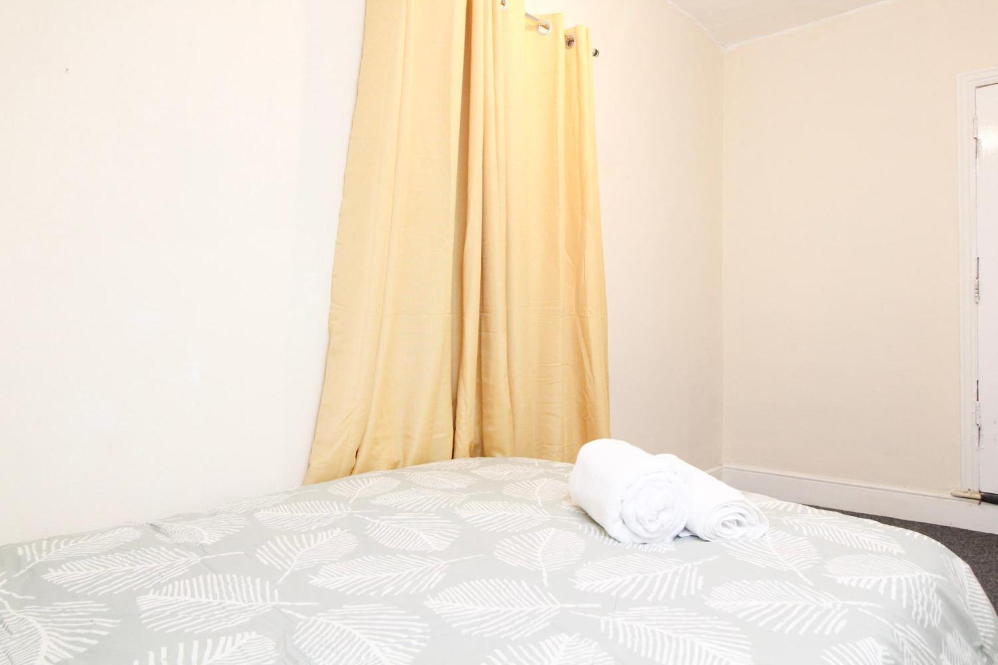 Room 4 Mayflower Road Guest House Саутхамптън Екстериор снимка