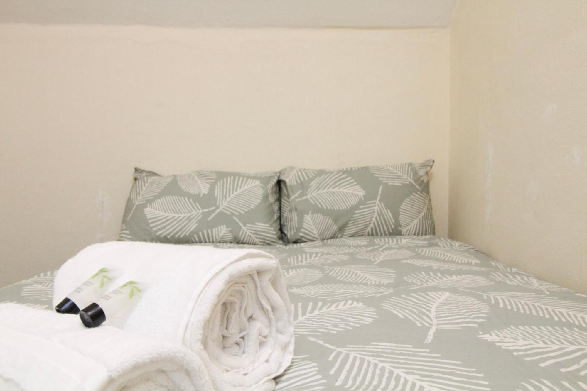 Room 4 Mayflower Road Guest House Саутхамптън Екстериор снимка