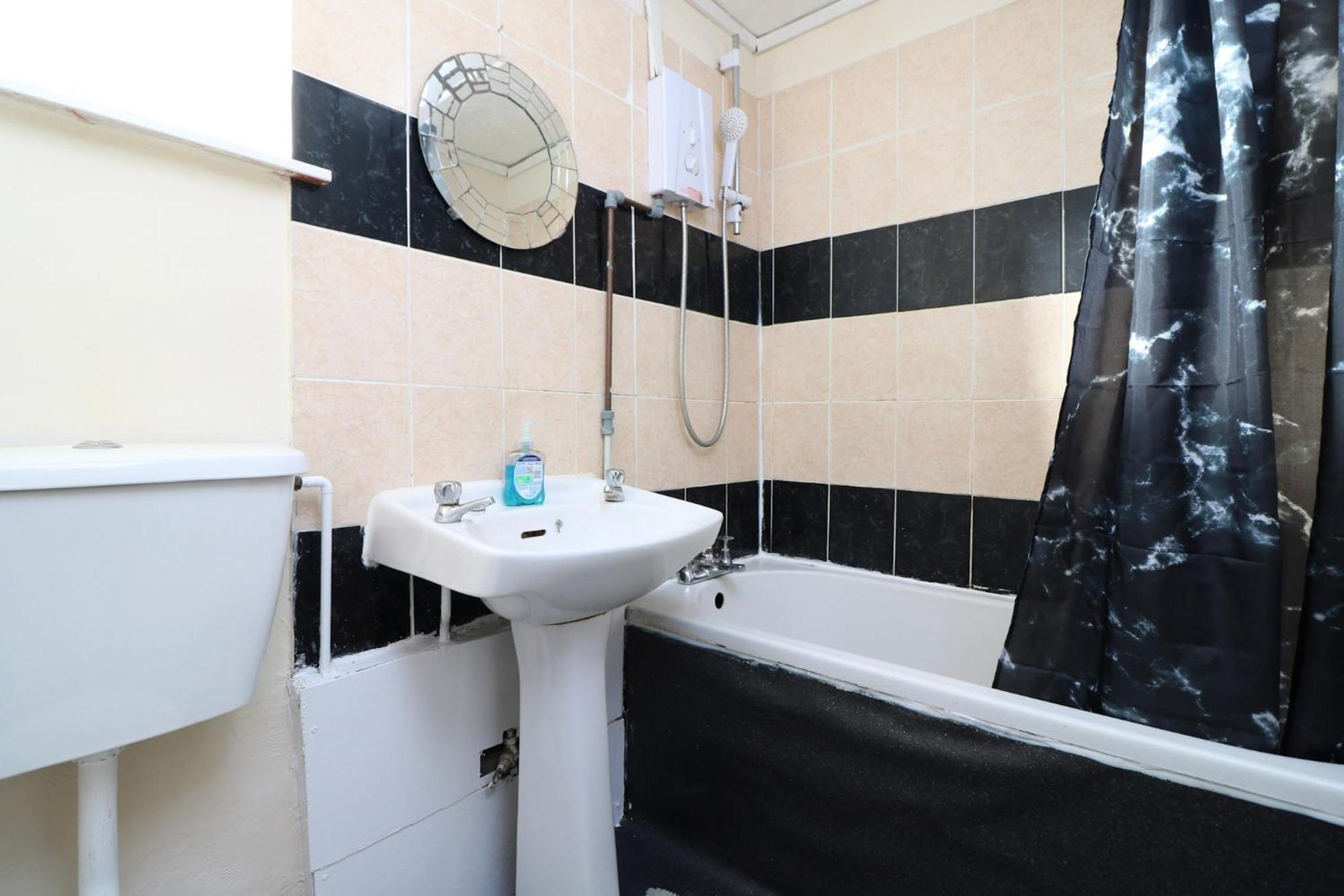 Room 4 Mayflower Road Guest House Саутхамптън Екстериор снимка